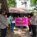 Kapolsek Baamang Bagikan Bansos Kepada Warga Yang Terdampak COVID-19