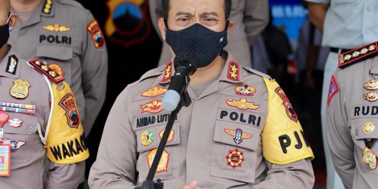 HUT Ke-66 Lalu LintasPolda Jateng Gelar Kegiatan Simpatik dan Bakti Sosial