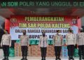 Polda Kalteng Terjunkan Tim SAR dan Bagikan Bansos