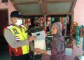 Polres Ciko Berikan Solusi Ditengah Pandemi Covid-19 Dengan Bansos Beras Kepada Warga