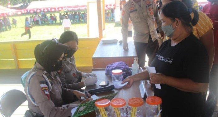 Gerai Vaksin Covid-19 Sambut HUT Ke-76 Brimob ‘Diserbu’ Warga Poso Pesisir Selatan