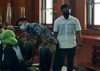 Polisi yang Aniaya Jurnalis Tempo Nurhadi Jalani Tuntutan