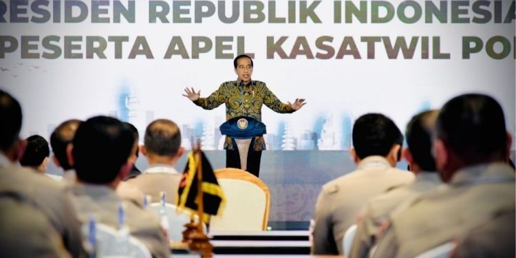Jokowi Minta Polri Turut Kawal Realisasi Investasi
