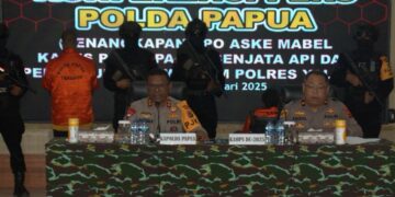 Aparat keamanan dari Satgas Ops Damai Cartenz 2025 berhasil menangkap Aske Mabel, disertir kepolisian Polres Yalimo.