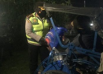 Gelar Patroli Skala Besar, Polisi dan TNI di Kota Tegal Sebar Sembako