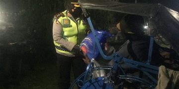 Gelar Patroli Skala Besar, Polisi dan TNI di Kota Tegal Sebar Sembako