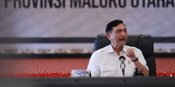 Gelontorkan Bansos Beras, Luhut: Jangan Sampai Ada Orang Enggak Bisa Makan!