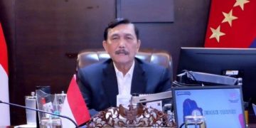 Luhut: Mulai Besok atau Lusa, Pemerintah Bagikan Beras Untuk Masyarakat