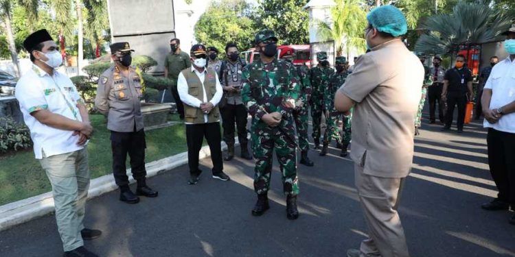 Panglima TNI Tegaskan TNI dan Polri Bantu Fasilitas Isoter di Setiap Wilayah