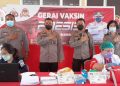 Polresta Manado Gelar Vaksinasi Gratis, Khusus Ibu-Ibu Dapat Bantuan Bahan Pokok