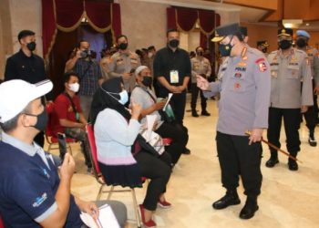 Kapolri Ajak Semua Angkatan Akpol Mempercepat Vaksinasi