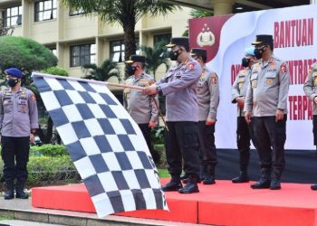 Kapolri Luncurkan 1.000 Oxygen Concentrator untuk Bantu Warga Terpapar COVID