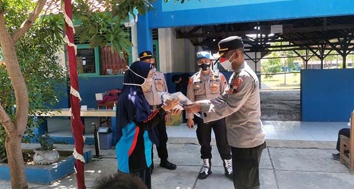 Polres Pemalang Kejar Target Vaksinasi, Bagikan Doorprize pada Pelajar dan Warga