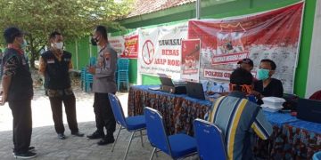 Cegah Covid 19, Polsek Geyer Gelar Vaksinasi