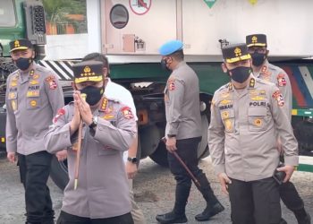 Kapolri Serahkan 10 ISO Tank Bantu Penuhi Kebutuhan Oksigen Pasien Covid-19