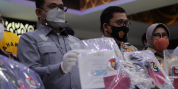 Polda Jabar Bongkar Bisnis Relawan Vaksinasi Jual Sertifikat Vaksin Covid-19