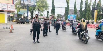 Polisi Terus Edukasi Warga Agar Tak Lengah Pada Bahaya Virus Corona