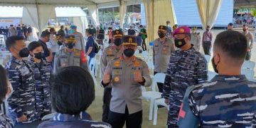 TNI AL dan Polri Gelar Serbuan Vaksinasi Kepada Masyarakat Papua