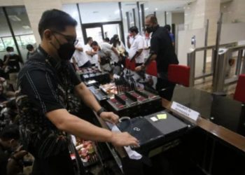 PERANG MELAWAN PINJOL ILEGAL, POLRI: HUBUNGI HOTLINE INI UNTUK PENGADUAN