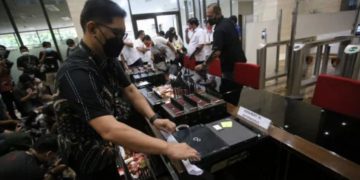 PERANG MELAWAN PINJOL ILEGAL, POLRI: HUBUNGI HOTLINE INI UNTUK PENGADUAN