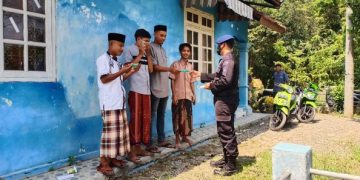 Brimob Jabar Beri Himbauan Prokes Kepada Anak – Anak Talun