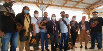 Kabareskrim Bagikan Sembako Kepada Forum Wartawan Polri