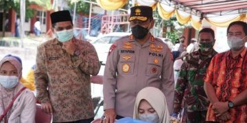 Kapolda Malut Tinjau Vaksinasi Covid-19 di SMA Negeri 1 Mota Ternate