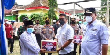 Mabes Polri Tinjau Vaksinasi Covid-19 di Lampung Tengah