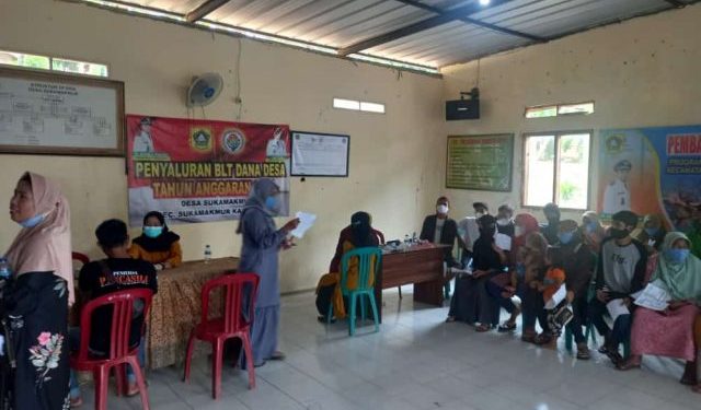 Usai Vaksin, Warga Sukamakmur Dapat Sembako