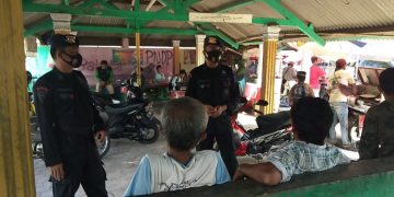 Brimob Polda Jabar Berikan Edukasi Protokol Kesehatan Kepada Ojek Pangkalan