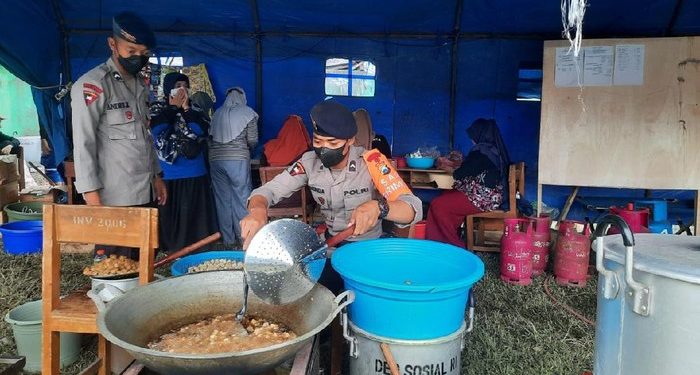 Polri Gelar Operasi Kemanusiaan Aman Nusa II Tanggulangi Erupsi Gunung Semeru
