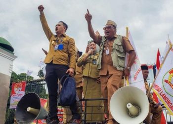 kades-demo-masa-jabatan