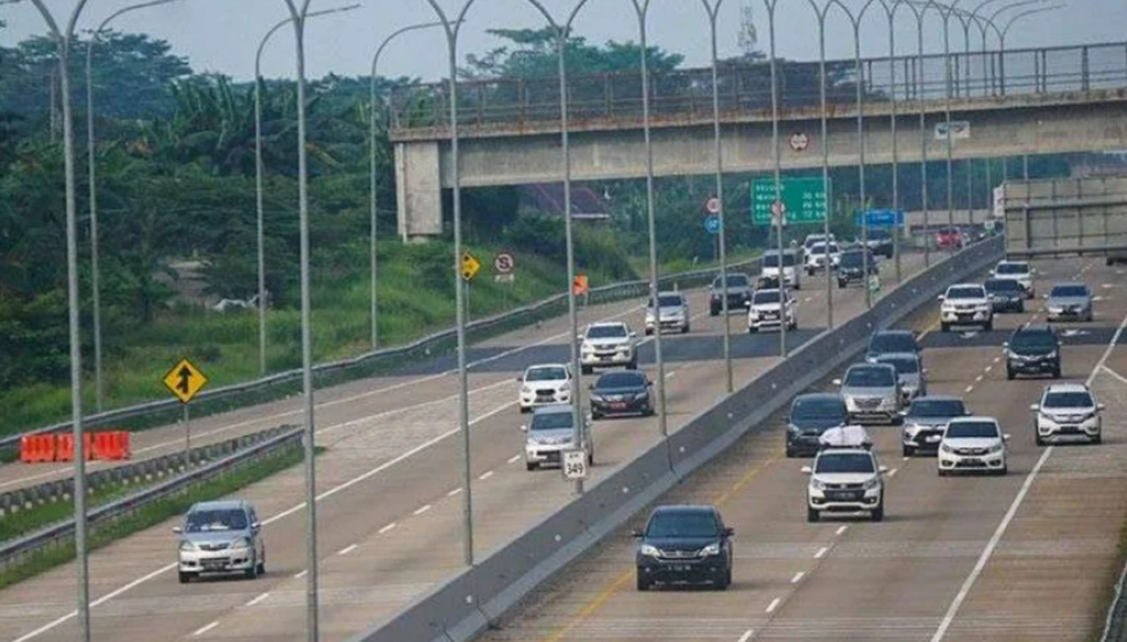 Korlantas Polri Terapkan Skema One Way Bertahap untuk Arus Balik Lebaran 2025