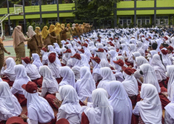 Gubernur Jabar Dedi Mulyadi Terbitkan Edaran Baru, Sekolah Dimulai Pukul 06.30 WIB Senin hingga Jumat