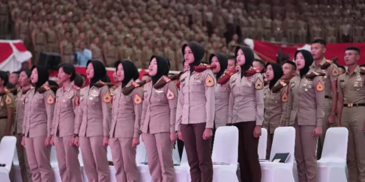 Prabowo Lantik 2.000 Perwira TNI dan Polri, Tegaskan Komitmen Bela Negara